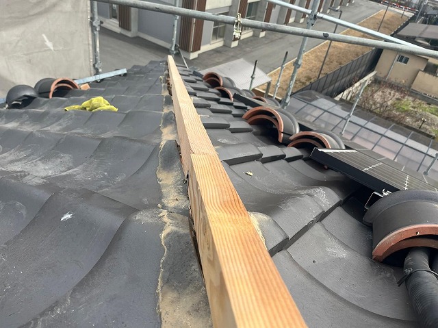 市川三郷町　棟瓦積み直し